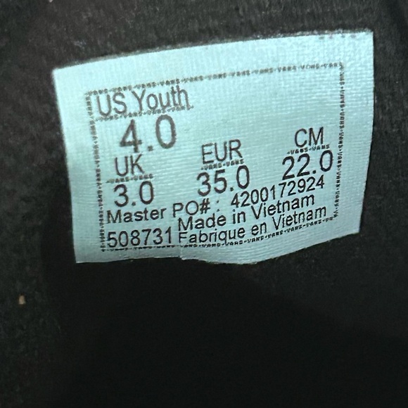 Low top Vans size 4 - Picture 7 of 7